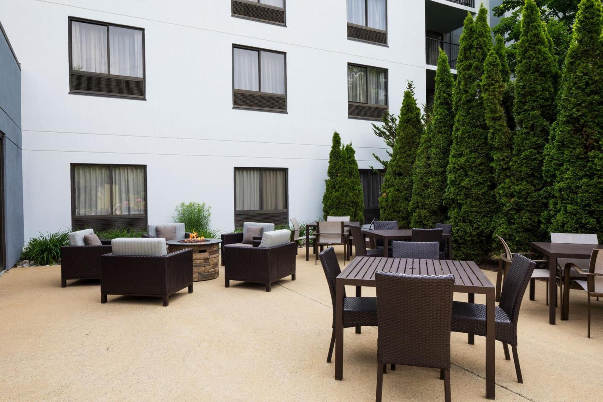 Courtyard By Marriott Portsmouth Otel Dış mekan fotoğraf