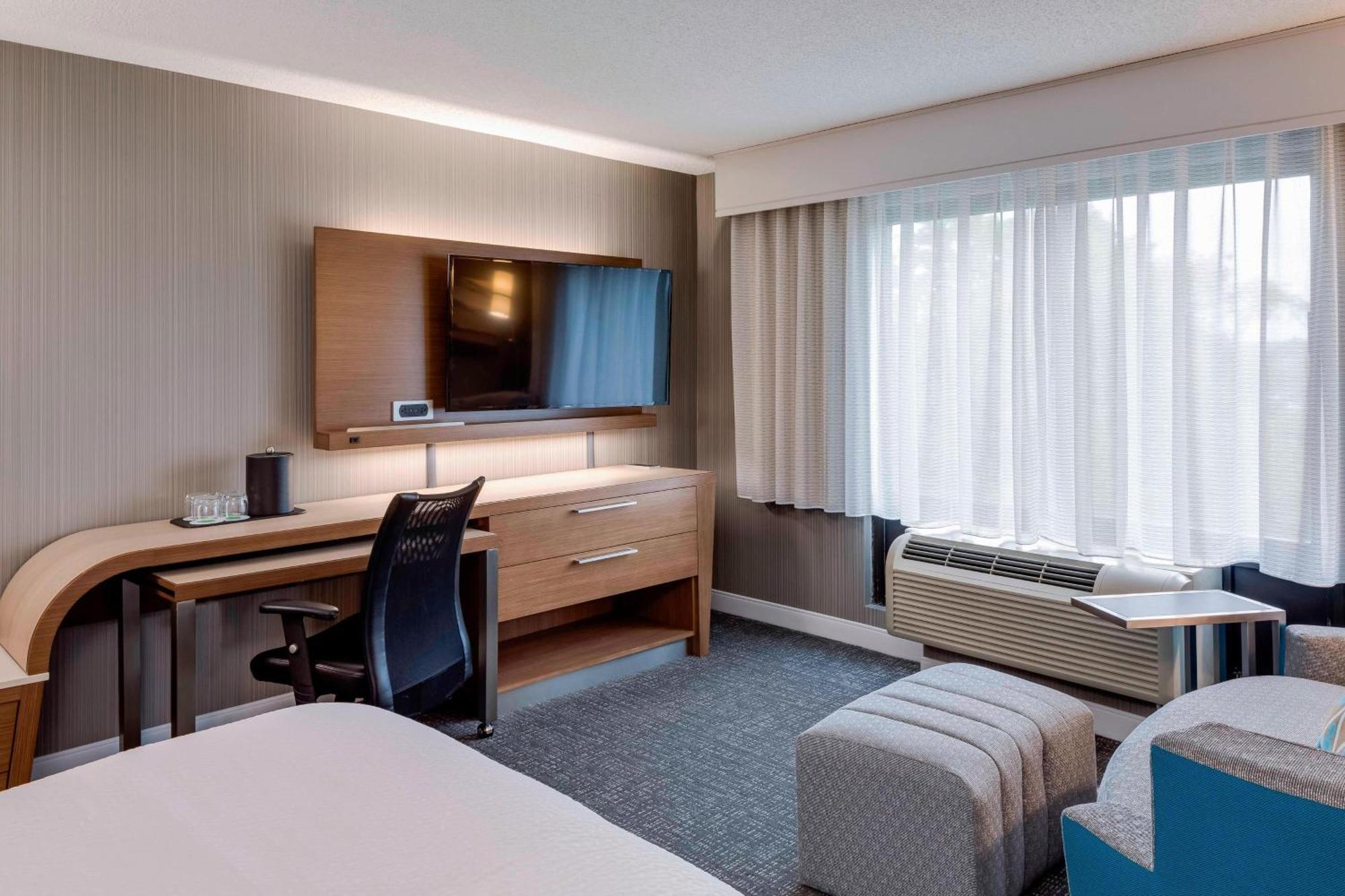 Courtyard By Marriott Portsmouth Otel Dış mekan fotoğraf