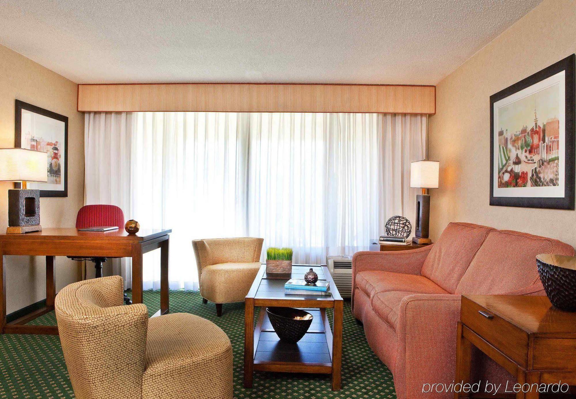Courtyard By Marriott Portsmouth Otel Dış mekan fotoğraf